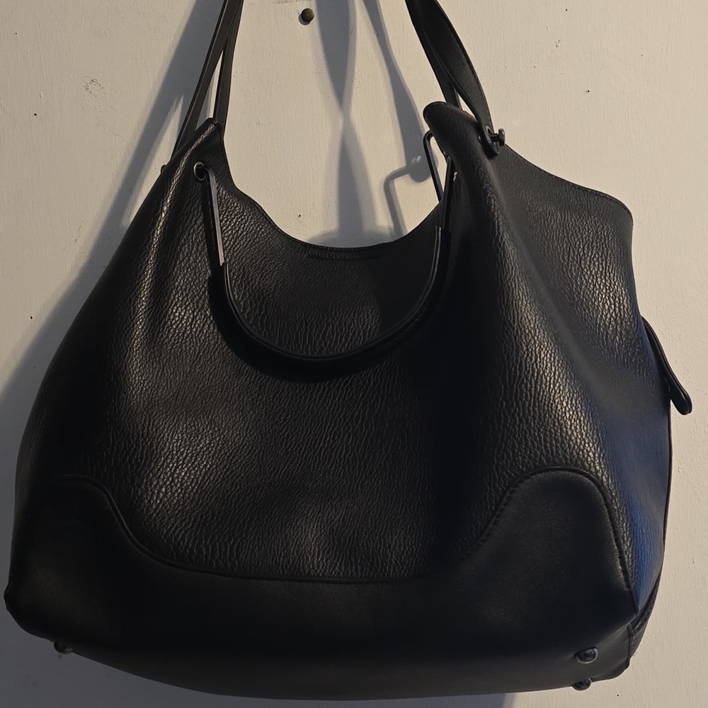 Sondra Roberts Black Leather Tote Bag - Picture 4 of 16